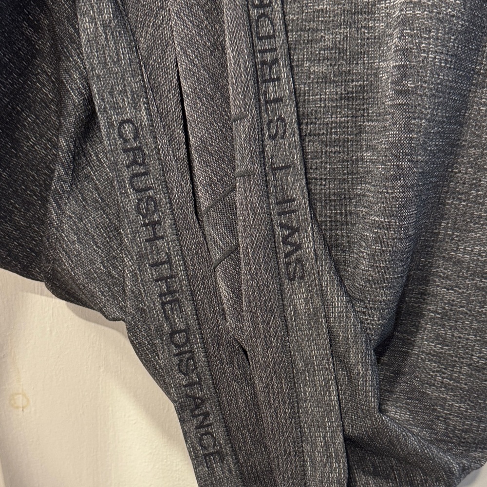 lululemon athletica Swiftly Tech Short Sleeve Tee ~ Size 10 - Picture 5 of 5